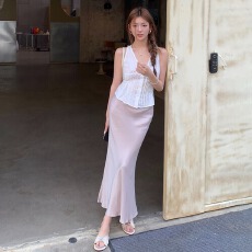 批发实拍2026春夏新款缎面垂感柔顺半裙气质修身<b class='q'>包臀</b>裙<b class='q'>长裙女</b>鱼尾裙子