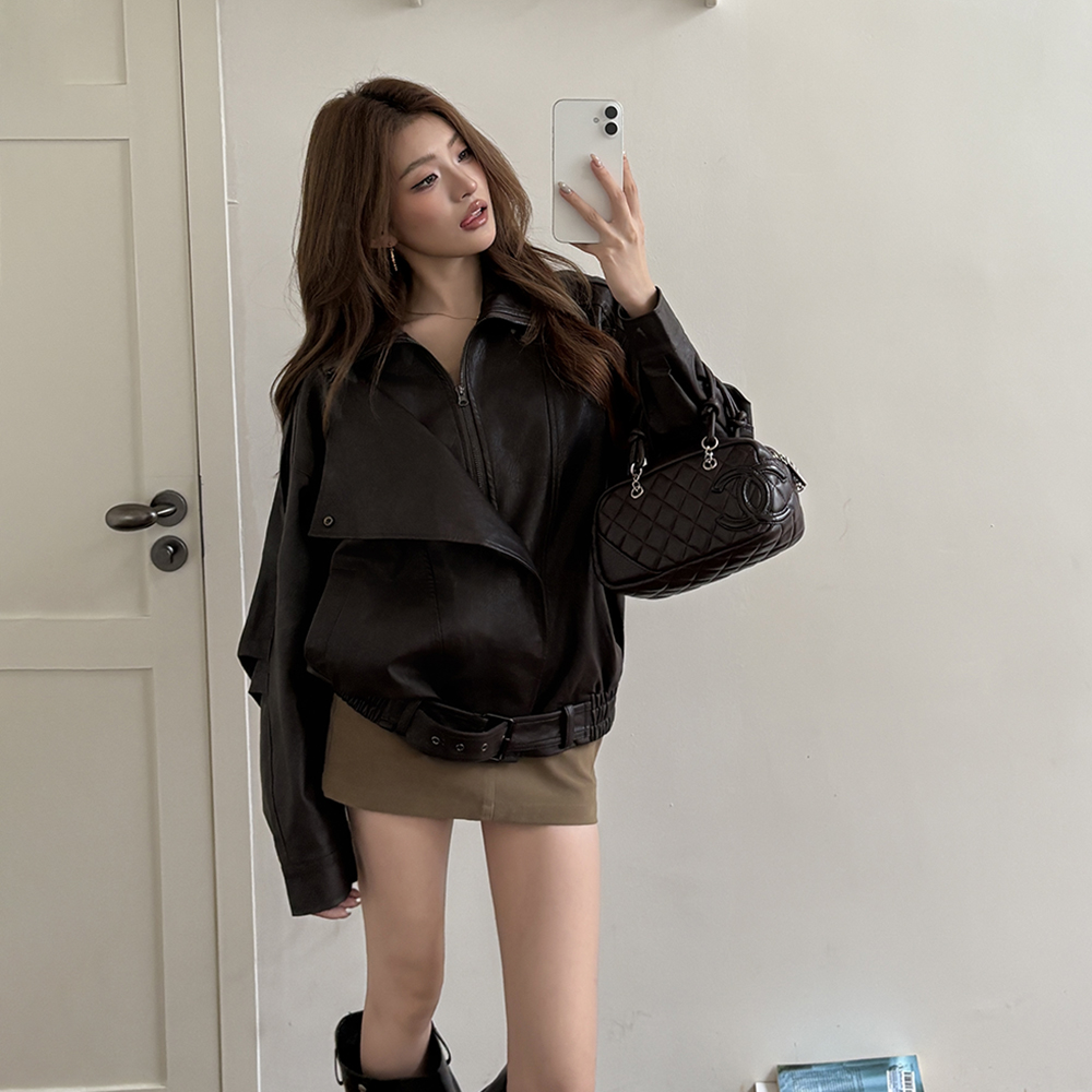 实拍2025秋冬新款棕色皮衣外套女美式机车服廓形高级感夹克上衣潮