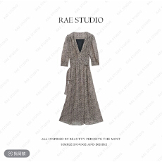 批发【Rae】春新款法式优雅显瘦减龄女神V领长款半袖连衣裙r917