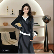 批发早春撞色卫衣<b class='q'>连衣裙</b>韩系时尚百搭套装裙气质长袖连帽修身半身裙