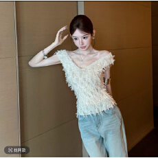批发粉红丨“天羽流苏”设计感无袖网纱流苏镂空背心上衣