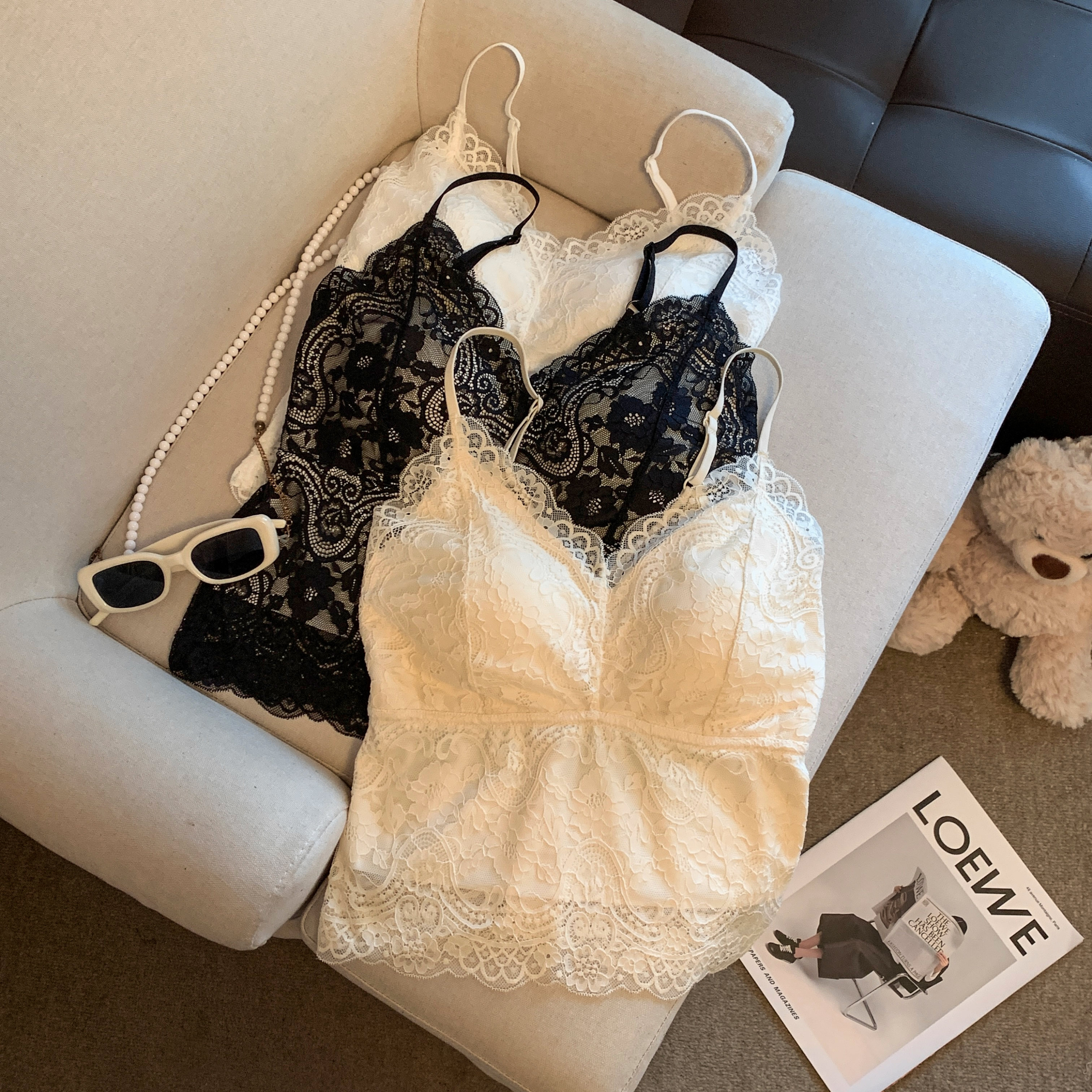 실사 프랑스식 빛 럭셔리 V넥 레이스 기본 셔츠 패션 인사이드 가져 가라. 캐미솔 속옷 섹시함 오프숄더 맨위