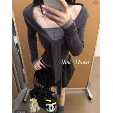 批发米妮“魔女魔法日常”亨利领假两件撞色灰打结长袖薄绒上衣