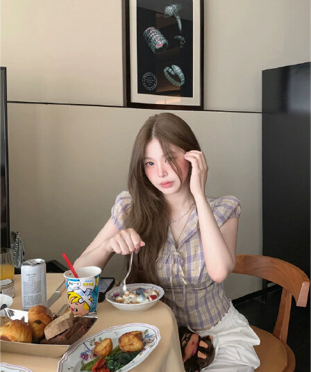 sasaouni 학원 체크무늬 한국 스타일 슬림해 보이는 허리 수축 체크무늬 V넥 여성 셔츠 작은 대중 디자인 센스 맨위 작은 셔츠