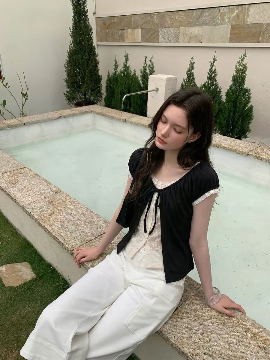 crucreamsu 디자인 센스 레이스 조각 페이크 레이어드 반팔 티셔츠 여성 여름 몸매 가꾸기 디스플레이 얇고 작은 맨위