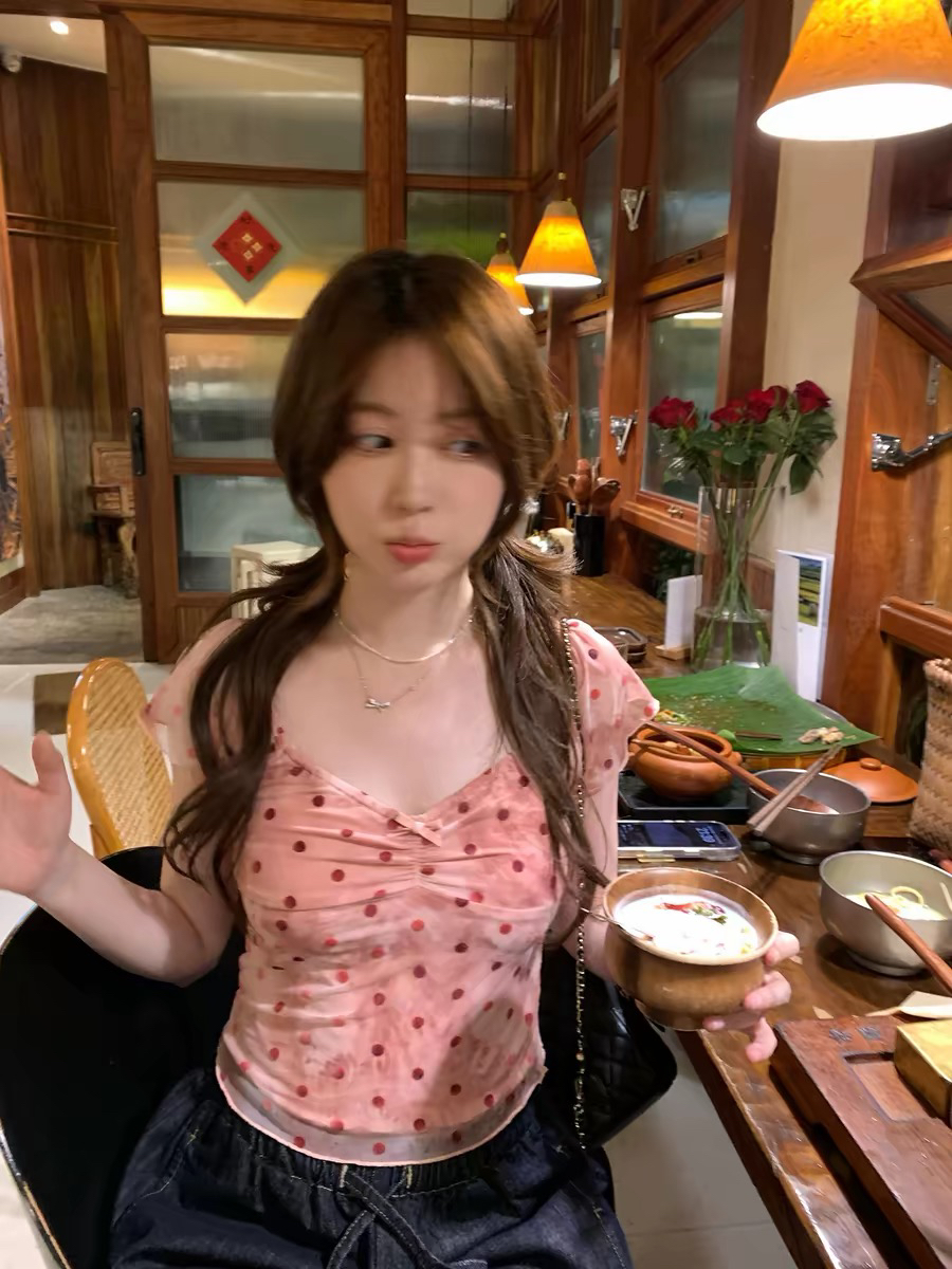 ptonumi 조금 여름 홀치기 염색 식물 플러시 도트 무늬 반팔 티셔츠 여성 빅 브이 넥 순수한 욕망 맨위 소녀 센스 작은 셔츠