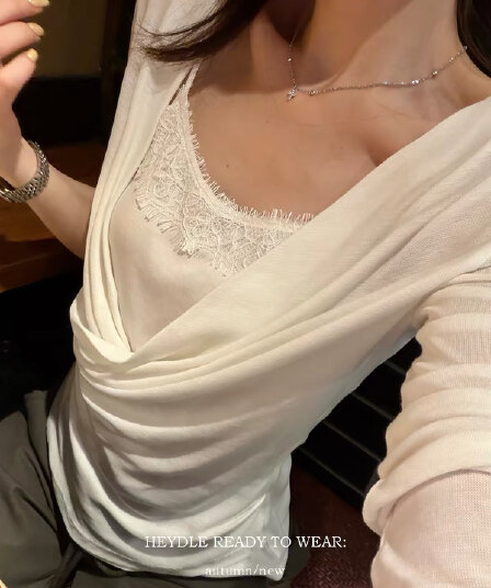 검은 콩 흠 청 치자 나무 늦게 와인 라이 경기 서울 흔들다 칼라 레이스 조각 작은 셔츠 부드러운 찹쌀 프로 피부 페이크 레이어드 맨위 여성