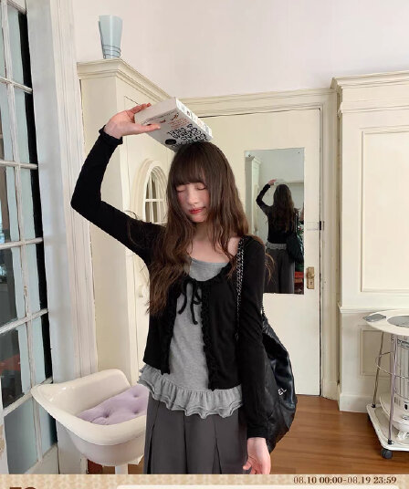 안녕하세요. 대포 페이크 레이어드 패치워크 긴팔 기본 셔츠 여성 봄 가을 작은 대중 분위기 센스 프릴 오픈 가디건 맨위