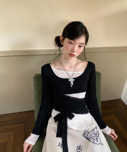 다우 시시 주간 흑인과 백인 스택 시리아 감기 페이크 레이어드 패치워크 질감 레이스 맨위 가을 조정 허리 둘레 작은 셔츠