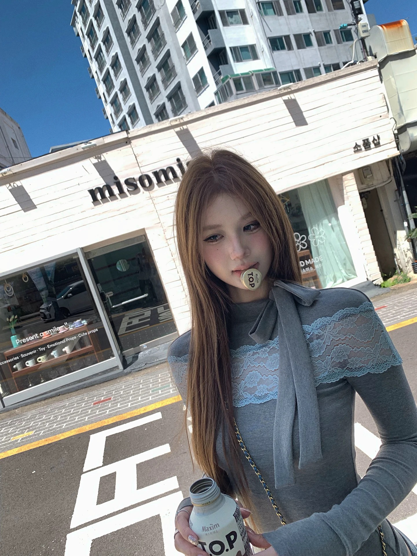 BY31808# 京都甜梦设计感蕾丝拼接针织衫女修身显瘦内搭上衣秋季 服裝批發女裝批發服飾貨源