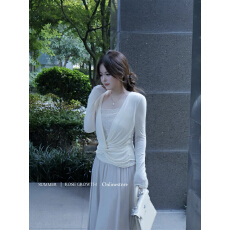 批发RoseGrowth柔欲蕾丝初秋半裙薄款长袖针织衫假两件v领收腰上衣女