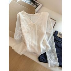 批发法式蕾丝蝴蝶结V领长袖春季新款<b class='q'>喇叭袖</b>气质修身别致打底衫上衣