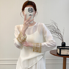 批发2026春季新款温柔米白圆领衬衫重工金色珠绣袖口光泽感天丝上衣女