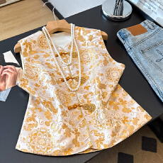 批发2026新中式复古小圆领盘扣国潮民族风缎面织花上衣马甲开衫女外套