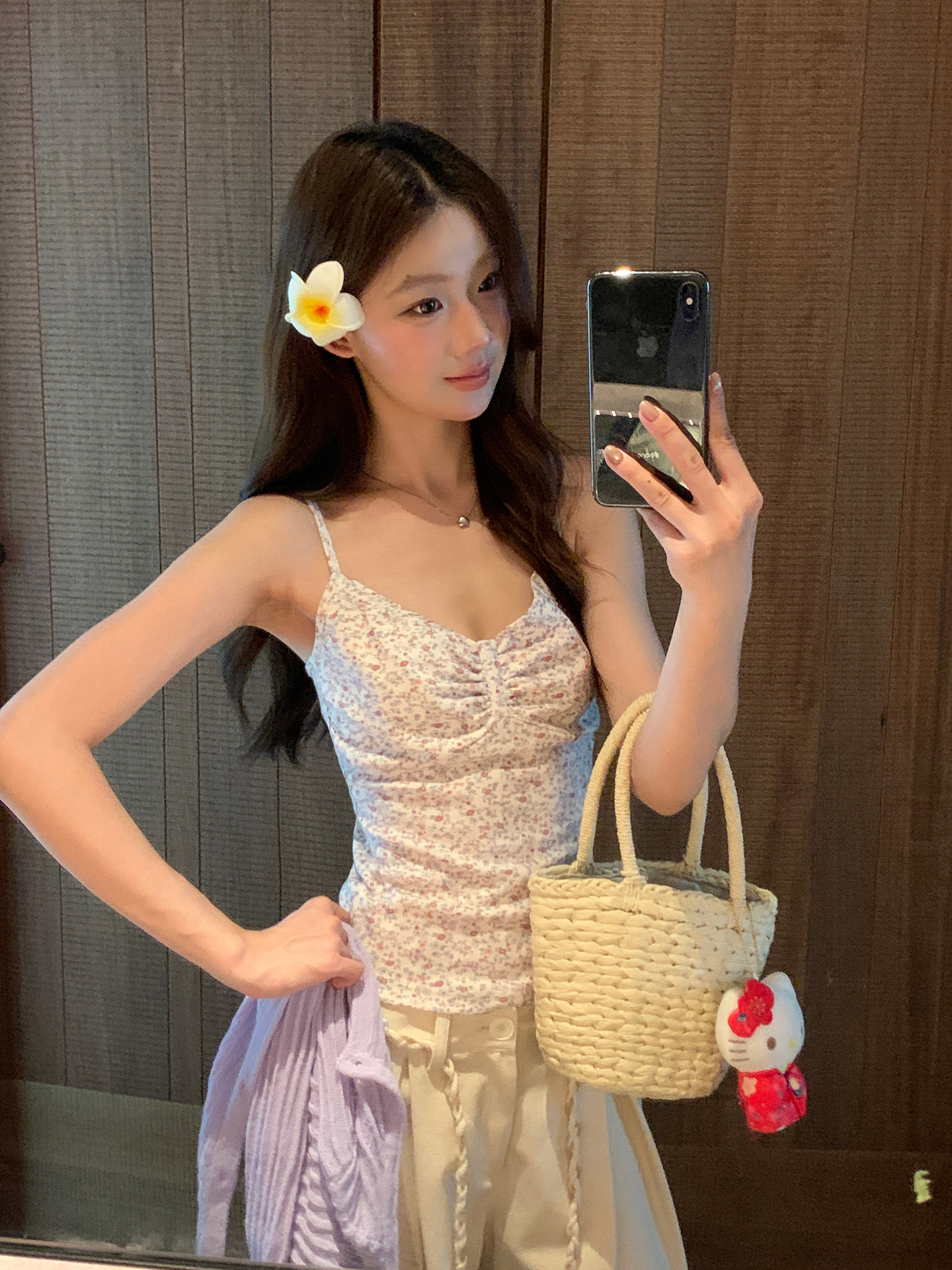 캐미솔 여름 외출용 핫걸 착용 가져 가라. 화이트 꽃무늬 쇼트 스타일 한 부서 몸매 가꾸기 민소매 맨위 여성