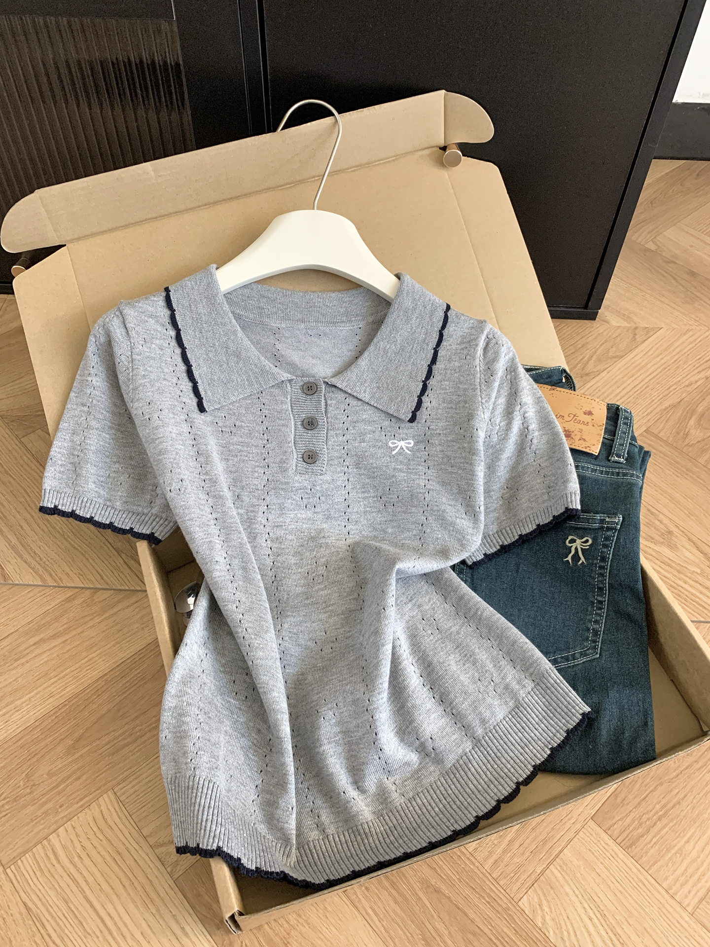 실사 통제 가격 20 한 부서 배색 POLO 칼라 니트 스웨터 반팔 여성 여름 자수 홀로우 아웃 슬림해 보이는 티셔츠 맨위