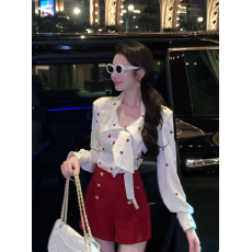 批发2026新款春秋高端法式小资小上衣长袖波点衬衫+西装短裤两件套装