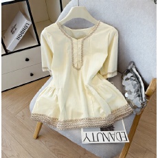 批发复古温柔风奶油黄<b class='q'>蕾丝</b>花边刺绣衬衫女夏季宽松显瘦<b class='q'>娃娃衫</b>短袖上衣