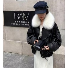 批发白色真毛领皮草外套女中长新款机车绵羊皮夹棉<b class='q'>皮衣</b>