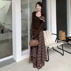 批发秋冬咖色格子不规则下摆韩系半身裙女高腰大裙摆到脚裸<b class='q'>长裙</b>子