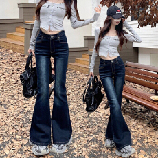 批发高街韩版ins微喇<b class='q'>牛仔裤</b><b class='q'>女</b>春秋季嘻哈风宽松显瘦水洗微喇<b class='q'>牛仔裤</b>子