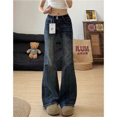 批发<b class='q'>个性</b>休闲双扣微喇牛仔裤女春秋新款<b class='q'>时尚</b>显瘦ins喇叭遮肉牛仔裤潮