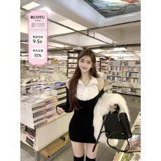 批发【若语11/10 20:00新品9.5折】纯欲美女感 <b class='q'>假两件</b>修身包臀<b class='q'>连衣裙</b>