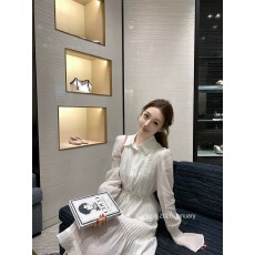 批发板栗可可1.6/20点'韩女主体'韩系高级富家千金感<b class='q'>衬衫</b>/半身裙套装