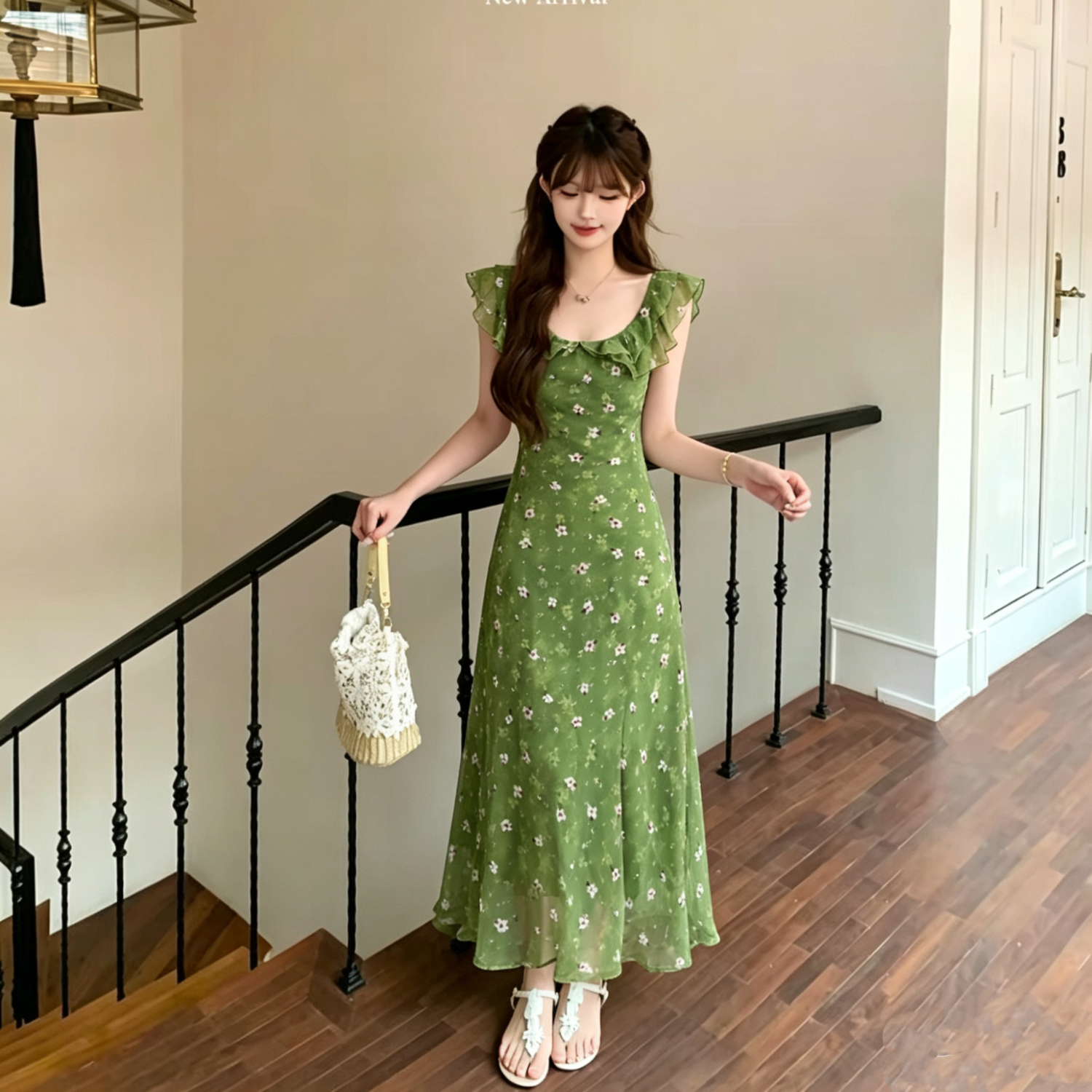 2026 프랑스식 레트로 꽃무늬 녹색 작은 날다 소매 드레스 2026 여름 새로운 휴가 바람 롱 스커트