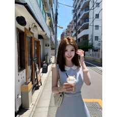 批发05/26 JMSHOP 温莎小姐 TR斜纹<b class='q'>西装</b>料娃娃领连衣裙A字无袖背心裙