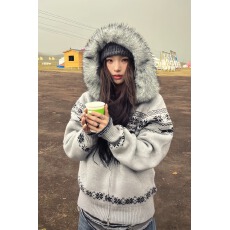 批发慵懒风费尔岛毛领连帽毛衣外套女2025秋冬设计感宽松厚款针织开衫