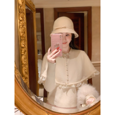 批发法式小香风珍珠扣<b class='q'>蕾丝</b>花边斗篷<b class='q'>披肩</b>v领针织上衣软糯毛衣两件套装