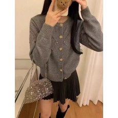 2026秋装新款女装女士红色短款毛衣开衫女针织外套爆款春秋可外穿