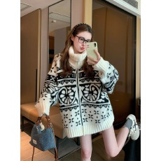 批发立体装饰秋季时尚气质百搭<b class='q'>显瘦</b>长袖上衣女款宽松洋气韩版毛衣<b class='q'>外套</b>