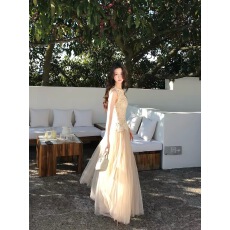 批发木子李的李温柔风无袖收腰镂空蕾丝亲肤上衣垂感网纱半身裙套装夏