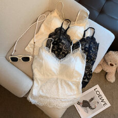 批发<b class='q'>实拍</b>大码蕾丝打底<b class='q'>内衣</b>法式轻奢内搭吊带弹力背心叠穿露肩上衣
