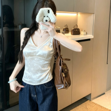 批发实拍<b class='q'>大码</b>秋冬国风印花高级感薄绒背心秋冬旗袍修身内搭吊带<b class='q'>打底衫</b>