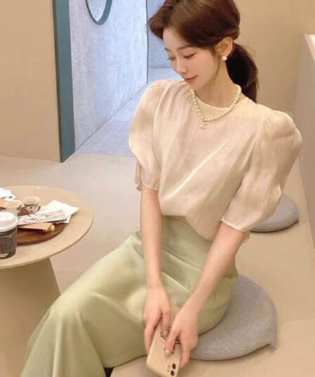 프랑스식 화이트 반팔 쉬폰 셔츠 여성 2026 새로운 여름 뒤로 레이스업 나비 매듭 거품 소매 맨위