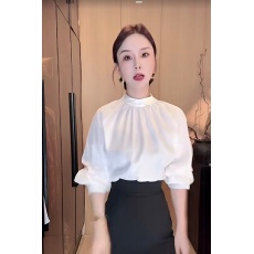 批发<b class='q'>长袖</b>衬衫女2026秋季新款韩版宽松立领上衣设计感洋气纯色减龄衬衣