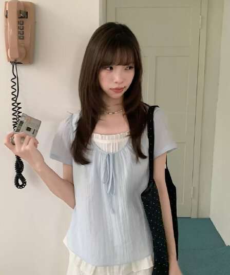 우유 토끼 행성 직접 만든 라이 경기 서울 네클라인 스트랩 페이크 레이어드 작은 셔츠 여성 여름 이중층 밑단 반팔 맨위