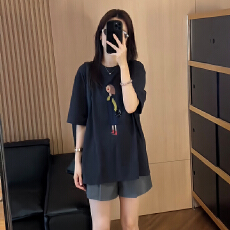 批发欧货潮牌休闲运动<b class='q'>套装</b>女夏季洋气显瘦高级感短袖T恤阔腿裤两件套