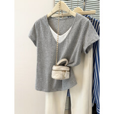 批发实拍雪花棉假两件撞色v领<b class='q'>短袖</b><b class='q'>T</b><b class='q'>恤</b>女韩版显瘦休闲上衣设计感小众