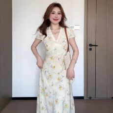 批发大码法式度假风蕾丝v领碎花<b class='q'>连衣裙</b>女<b class='q'>夏</b>季胖mm短袖系带收腰长裙子