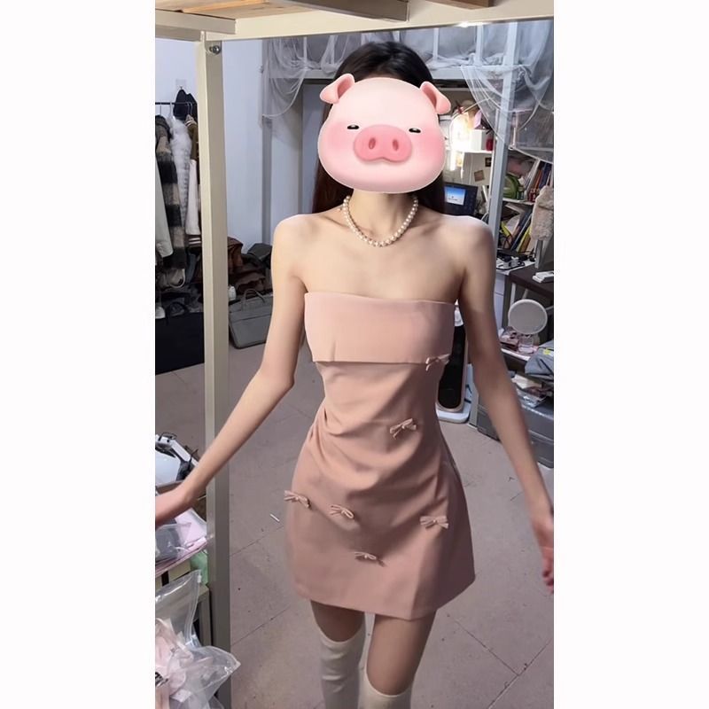 순수한 욕망 바람 핑크색 3 차원 나비 매듭 튜브탑 여성 드레스 가을 겨울 섹시함 작은 샤넬 스타일 슬림해 보이는 허리 수축 생일 치마