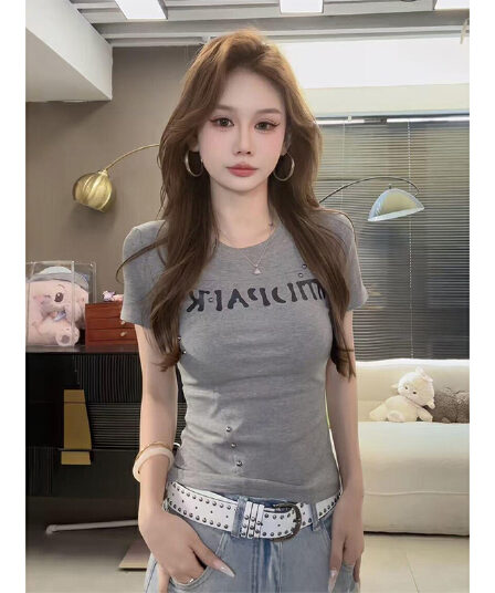 알파벳 프린트 반팔 티셔츠 여성 여름 2026 새로운 고유 한 맨위