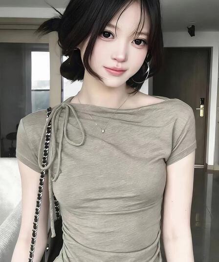 아메리칸 주름 레트로 스트랩 비스듬한 어깨 반팔 티셔츠 여성 여름 2026 새로운 몸매 가꾸기 슬림해 보이는 핫걸 작은 맨위