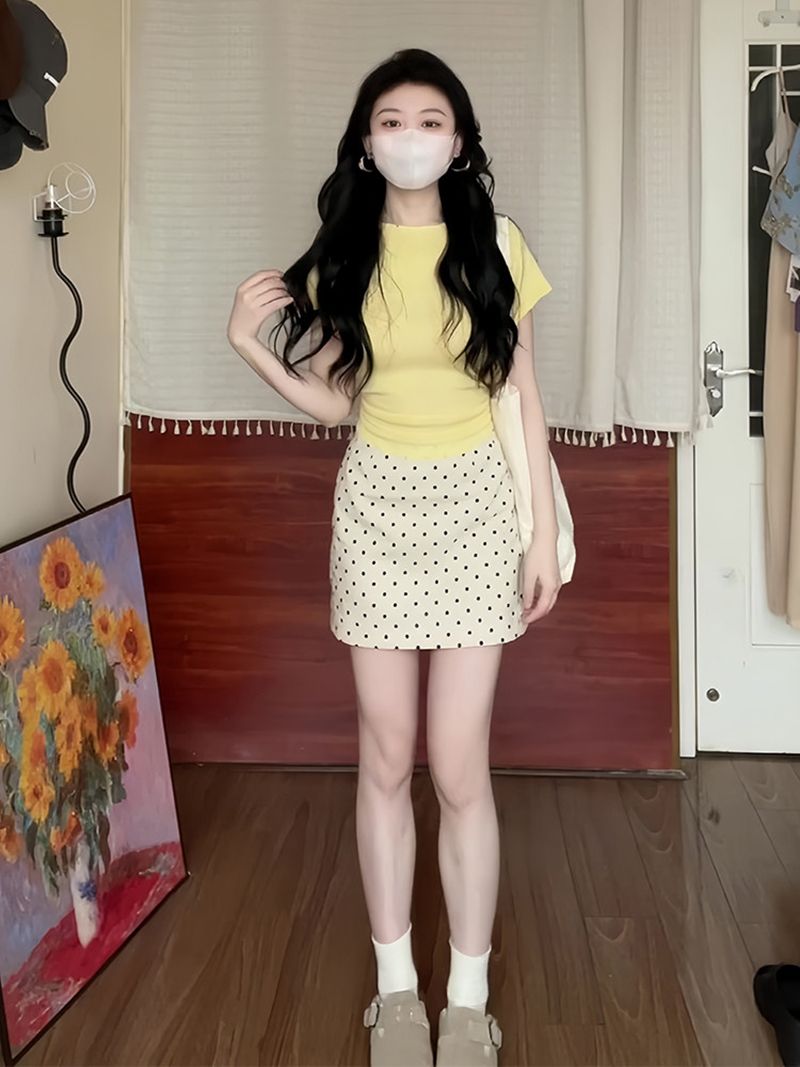 고유 한 아름다운 초여름 착용 가져 가라. 황색 드레스 아이들 2026 새로운 도파민 꼬집기 허리 미니 스커트 투피스 슈트