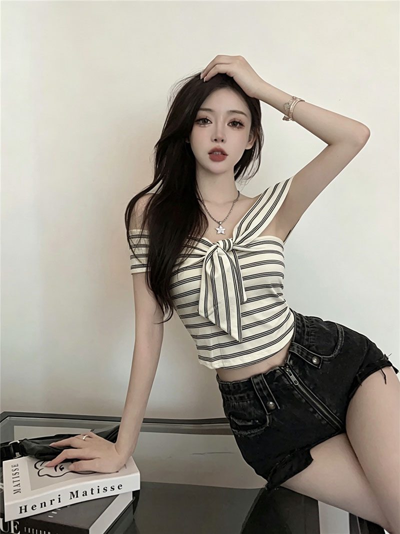 순수한 코튼 기사 기타 착용 비틀림 오프숄더 스트라이프 몸매 가꾸기 민소매 조끼 맨위
