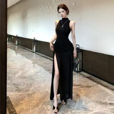 批发女人味名媛2026新款无袖背心包臀连衣裙褶皱收腰显瘦开衩长款礼服