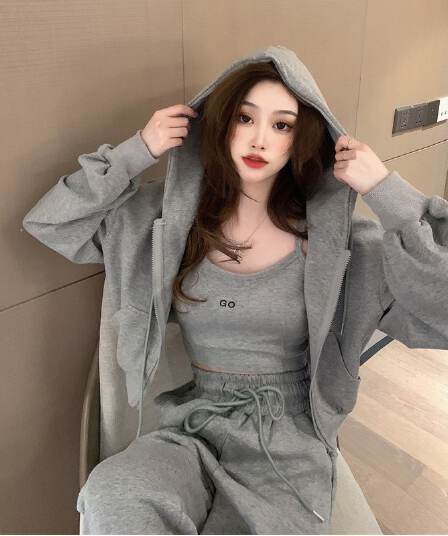 항구 바람 캐주얼 스포츠 슈트 여성 인터넷 유명인 튀김 거리 반바지 지퍼 후드 티 스웨터 재킷 슬립 봄 가을 3종 세트